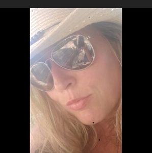 Meet your Posher, Briana